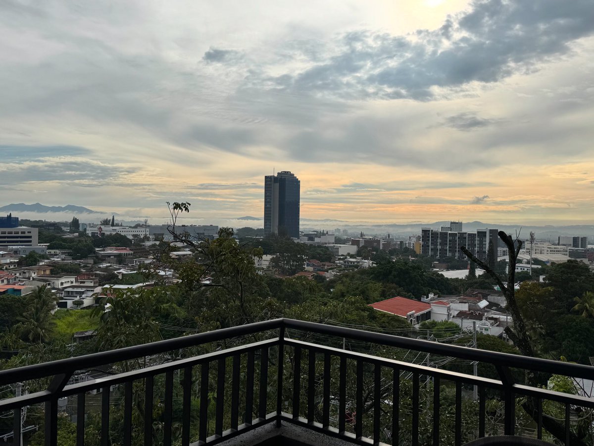 esadvisor's tweet image. Buenos dias #ElSalvador ☀️☕️🇸🇻 Coffee and morning sun. The best way to start the day!!
☀️Are you ready for a change?
☀️Do you want to relocate to one of the safest countries in the world but not sure where to start?
☀️Are you wondering if El Salvador is a good place for your…