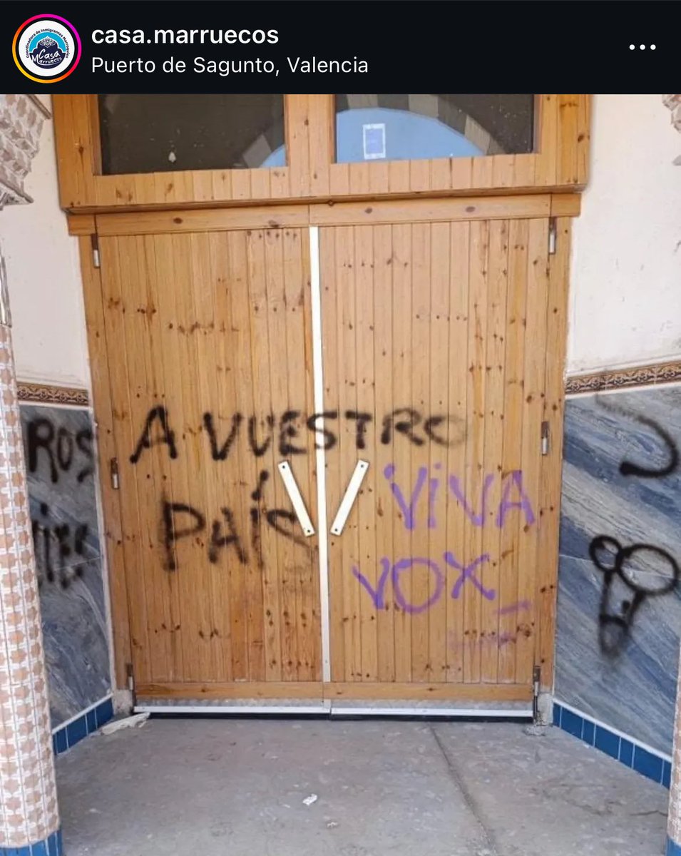 [1/3] Fem memòria:

Durant els dies més durs post DANA, <a href="/casa_marruecos/">CASA MARRUECOS</a> preparava dinars per les persones afectades i pel voluntariat que els ajudava.

Mentrestant, els regidors de Vox València se n'anaven de vacances.

Menys odi ultra i més humanitat.