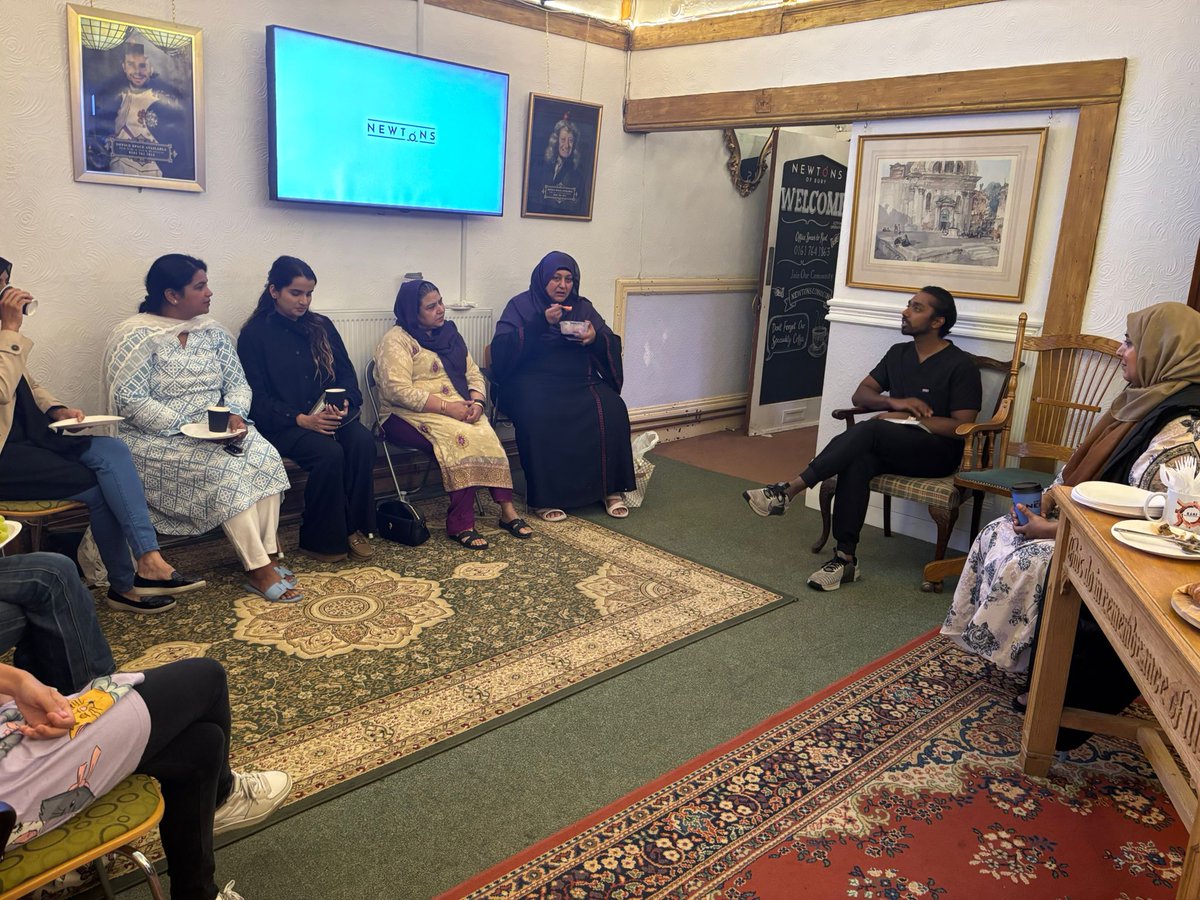 Thank you for Dr Nithiy for talking to our service users about prevention measures for health.
This session was very informative and liked by all.
#weightmanagement #health #medication #diet
<a href="/UmmranaF/">Ummrana Farooq</a> <a href="/humafarooq_/">Huma Rukhsar Farooq</a>