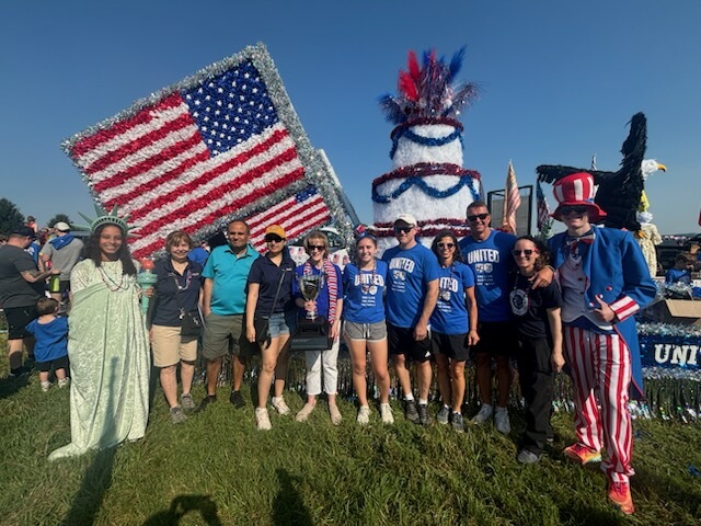 Red, white and WINNER!

Congratulations to Loudoun United and Virginia Revolution soccer clubs, who teamed up to take home the Patriot's Cup trophy at this year's Fourth of July parade!

Read more here &gt;&gt; bit.ly/40Dg6EQ

#LeesburgVA