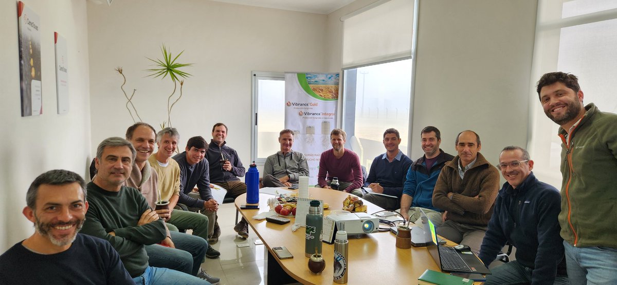 Jonatan Mauro (@jonatanmauro1) on Twitter photo 🗣Algunos #Tips para disminuir el avance de nuevos biotipos de resistentencia a #HERBICIDAS es uno de los temas que pudimos debatir junto a Técnicos en Ceres Tolvas #Chascomus y <a href="/RamonGigon/">Ramón Gigón</a>
#Taller de gruesa <a href="/Syngenta_ar/">Syngenta Argentina</a> 🗣Algunos #Tips para disminuir el avance de nuevos biotipos de resistentencia a #HERBICIDAS es uno de los temas que pudimos debatir junto a Técnicos en Ceres Tolvas #Chascomus y <a href="/RamonGigon/">Ramón Gigón</a>
#Taller de gruesa <a href="/Syngenta_ar/">Syngenta Argentina</a>
