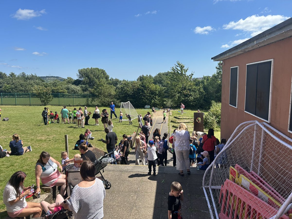 There was a fantastic atmosphere in the PTFA Fete . Thanks for such lovely support👍