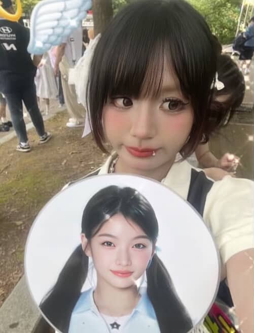 yunahthinker's tweet image. when we say illit have the prettiest fans we mean it