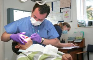 Iain Boyd (@boydsdental) on Twitter photo gov.uk/government/new…. Can’t beat the thought that has gone into the pic on this document!! Dentist wearing his watch and no eye protection (looks like pt isn’t either). In what appears to be an antiquated surgery!Maybe a more modern pic next time!! <a href="/TheBDA/">BDA</a> <a href="/DHSCgovuk/">Department of Health and Social Care</a> gov.uk/government/new…. Can’t beat the thought that has gone into the pic on this document!! Dentist wearing his watch and no eye protection (looks like pt isn’t either). In what appears to be an antiquated surgery!Maybe a more modern pic next time!! <a href="/TheBDA/">BDA</a> <a href="/DHSCgovuk/">Department of Health and Social Care</a>
