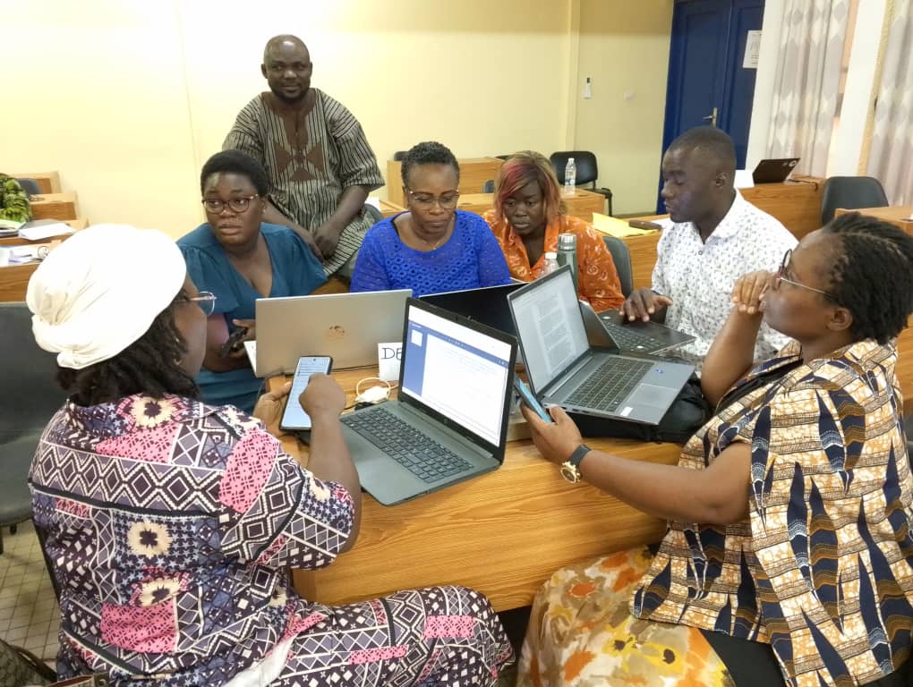 ALAMIMEprogram's tweet image. Data-driven decisions for a brighter future. Cohort 4 participants from Tanzania, Sierra Leone, Togo, and DRC are enhancing their skills in Module 4. Empowering change across borders!  #DataForDecisionMaking #Cohort4 #Module4 #Alamime