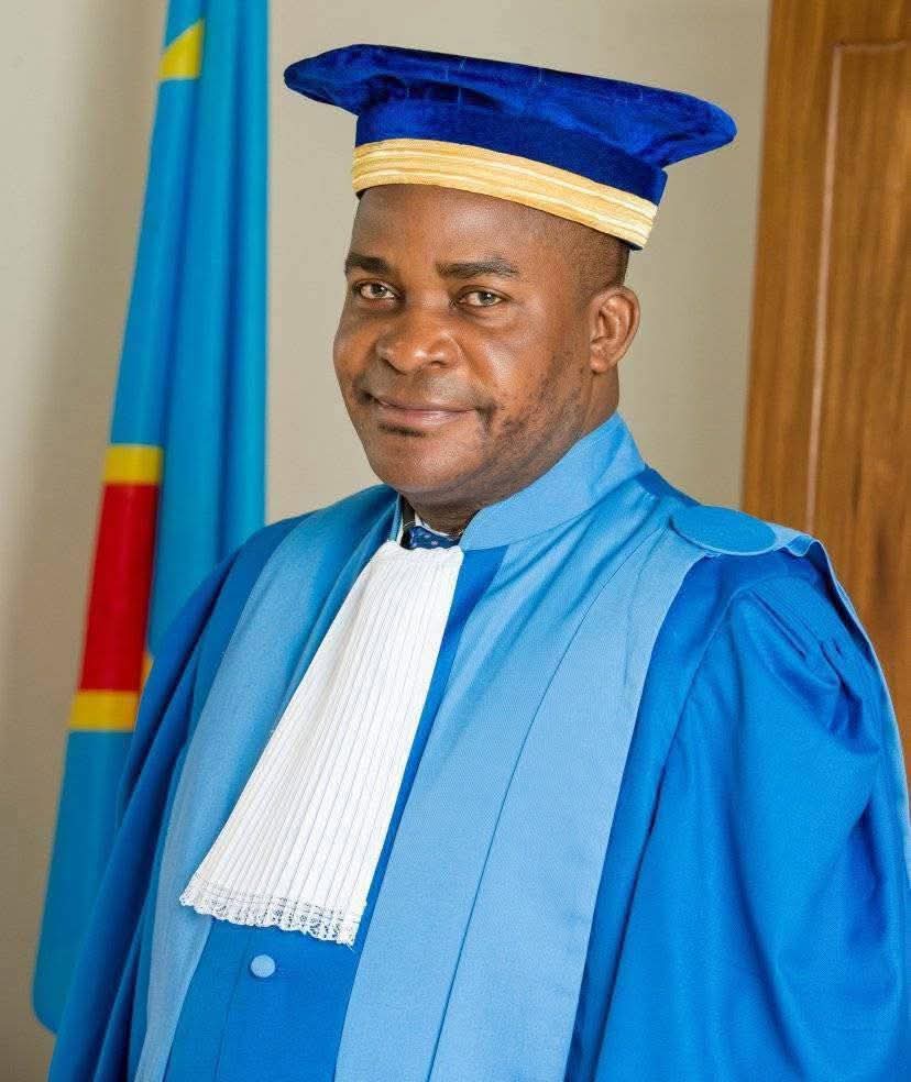 🔴 URGENT – Dieudonné Kamuleta réélu président de la Cour constitutionnelle 

Il a été reconduit à ce poste avec 5 voix contre 4 pour la juge Odio

Ce haut magistrat entame ainsi un nouveau mandat de 9 ans à la tête de la plus haute juridiction du pays.