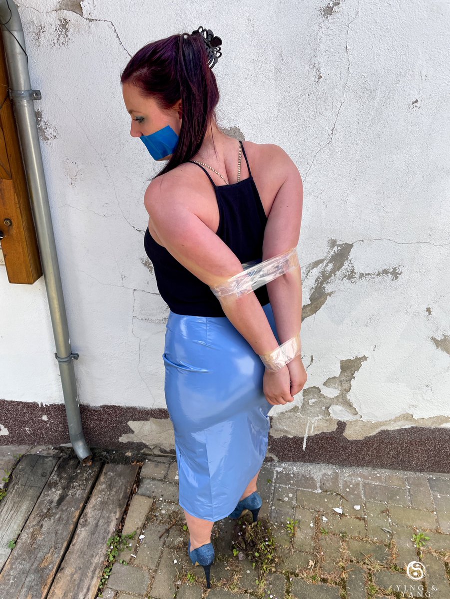 Throwback to the time when I was a bit more flexible. But I‘m working on it 💪