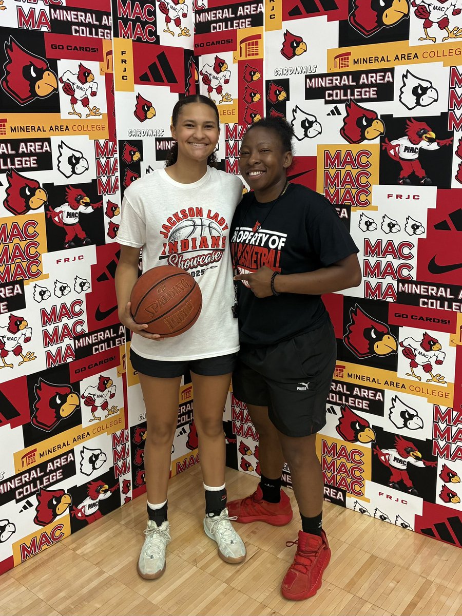 Jaylyn Whitfield tweet media