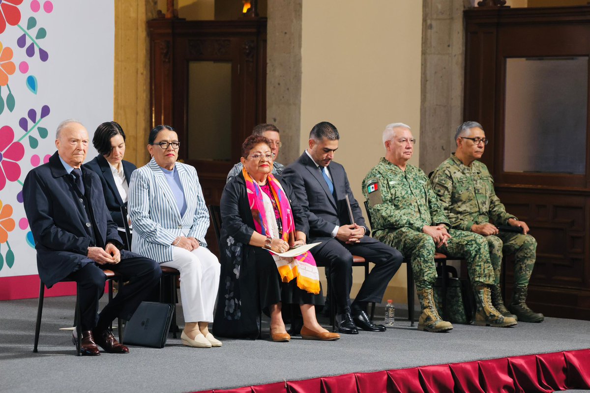 rosaicela_'s tweet photo. En la #MañaneraDelPueblo, que encabeza la Presidenta @Claudiashein, informamos que como parte del eje de #AtenciónALasCausas a la fecha hemos otorgado 2 millones 22 mil 669 atenciones en beneficio de la gente, acercando a sus comunidades deporte, cultura, salud y programas sociales del @GobiernoMX. 🇲🇽 @RocioBarcenaM
