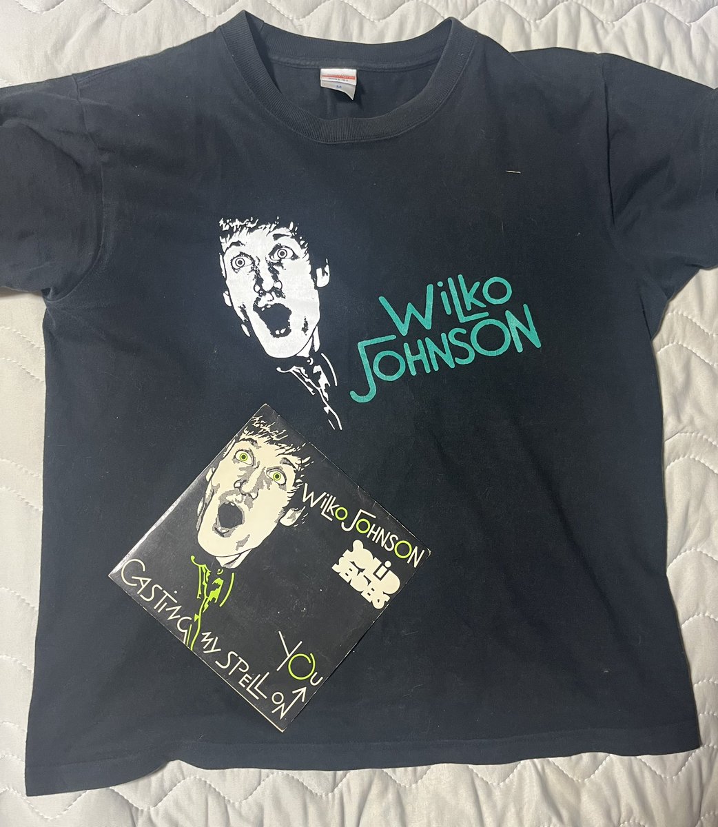 『WILKO JOHNSON』
ウィルコを着ながらウィルコを聞く
これがロックと言うものだ