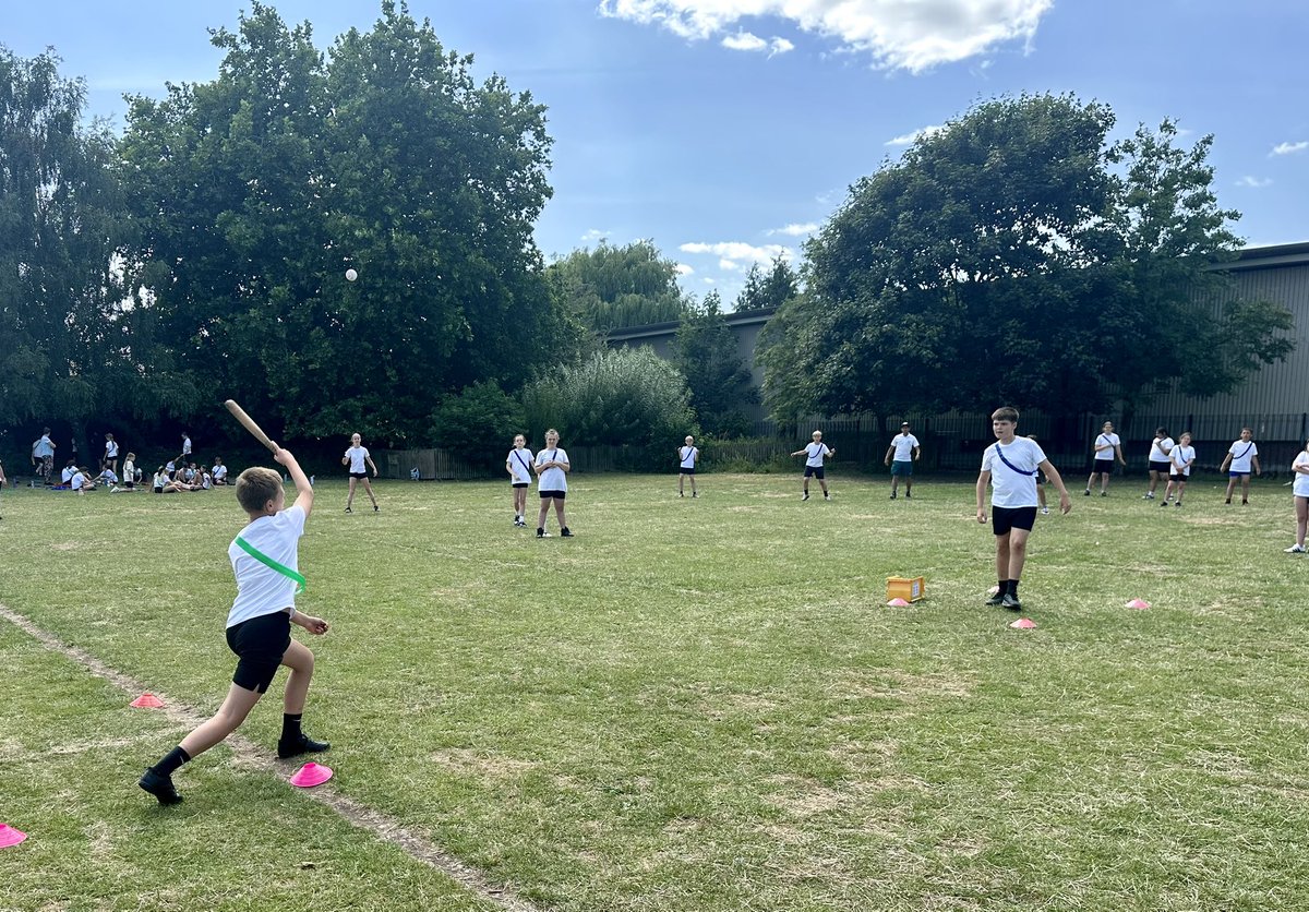 Mrs Petch (@mrspetchy6) on Twitter photo ☀️ Year 6 enjoyed playing rounders this afternoon 😀<a href="/BoothferryPS/">Boothferry Primary #weareBoothferry</a> ☀️ Year 6 enjoyed playing rounders this afternoon 😀<a href="/BoothferryPS/">Boothferry Primary #weareBoothferry</a>