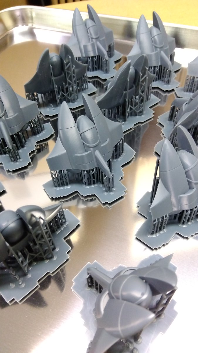 MefTeam's tweet image. 【#ワンフェス2025夏 進捗報告】
ワンダーフェスティバル
ビックバイパー量産中です🫡
このような一体出力となっております。
ブースにて皆様をお待ちしております！
・ブース番号【6-08-08】
 ＭＥＦ＆チーム・ストライク！
 #WF2025Sおしながき #wf2025S #パロディウス #KONAMI