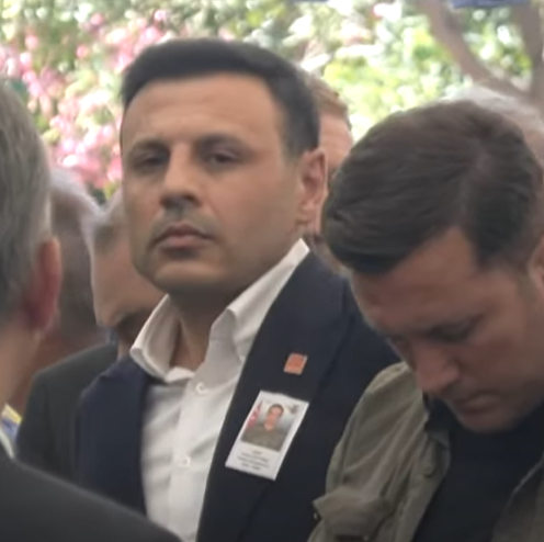 Özgür Çelik şu anda şehit cenazesinde