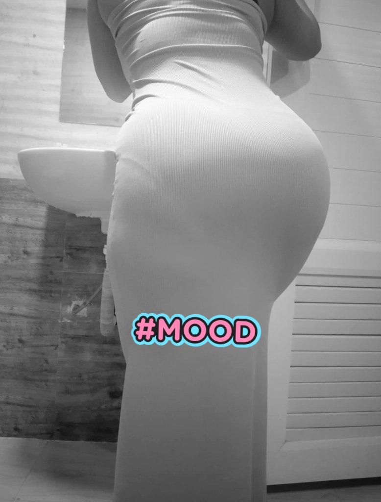 Crist83740900's tweet photo. မေ့နေကြပြီလား 
Crist ကို 🤭

#crist 🍑🍑 https://t.co/vTZKkPKzO3