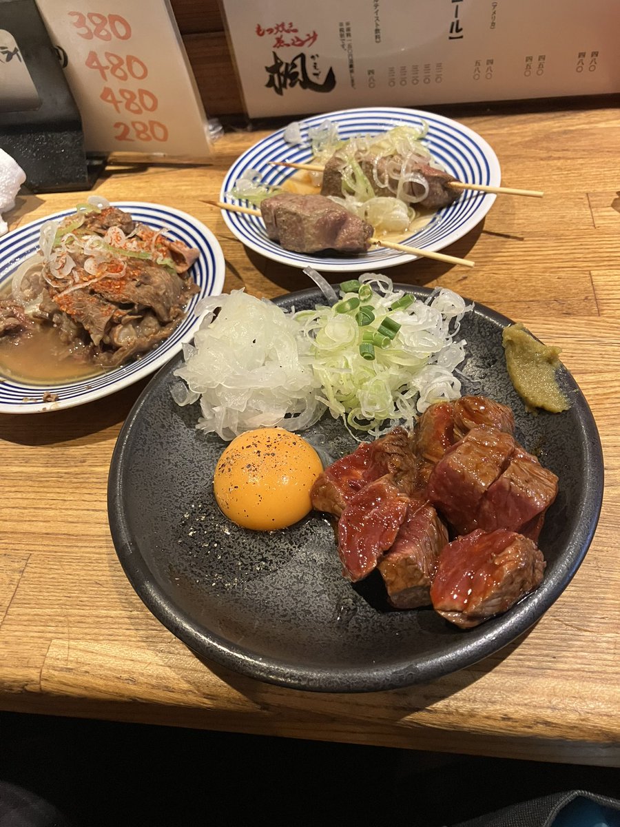 ginnex2145's tweet photo. お休みだったので、相方リクエストの錦糸町に久々に行ってきました！楓、何食べても美味しいなぁ。シャリキンのサワーも美味い！
そしてこちらも久しぶりのヤオショー。アジア系の調味料や野菜が安い！
錦糸町のワシャワシャした感じが懐かしい。落ち着く街はすっかり海浜幕張に。 https://t.co/zY2QmMJFIt