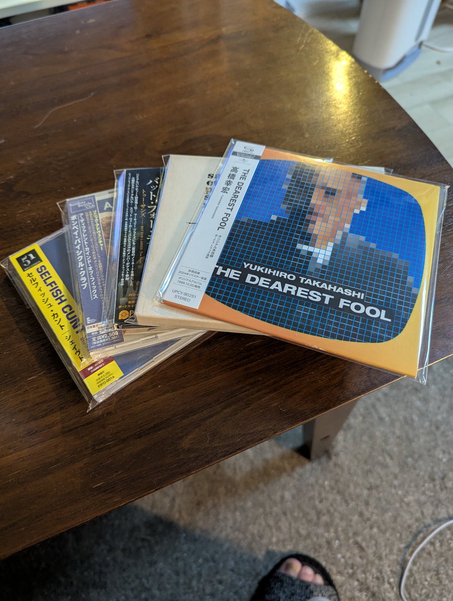 baiosensidan's tweet image. 本日保護したCDたち。今夜はこの辺を晩酌のお伴にしよう　#高橋幸宏 #saintetienne #batforlashes #bombaybicycleclub #selfishcunt