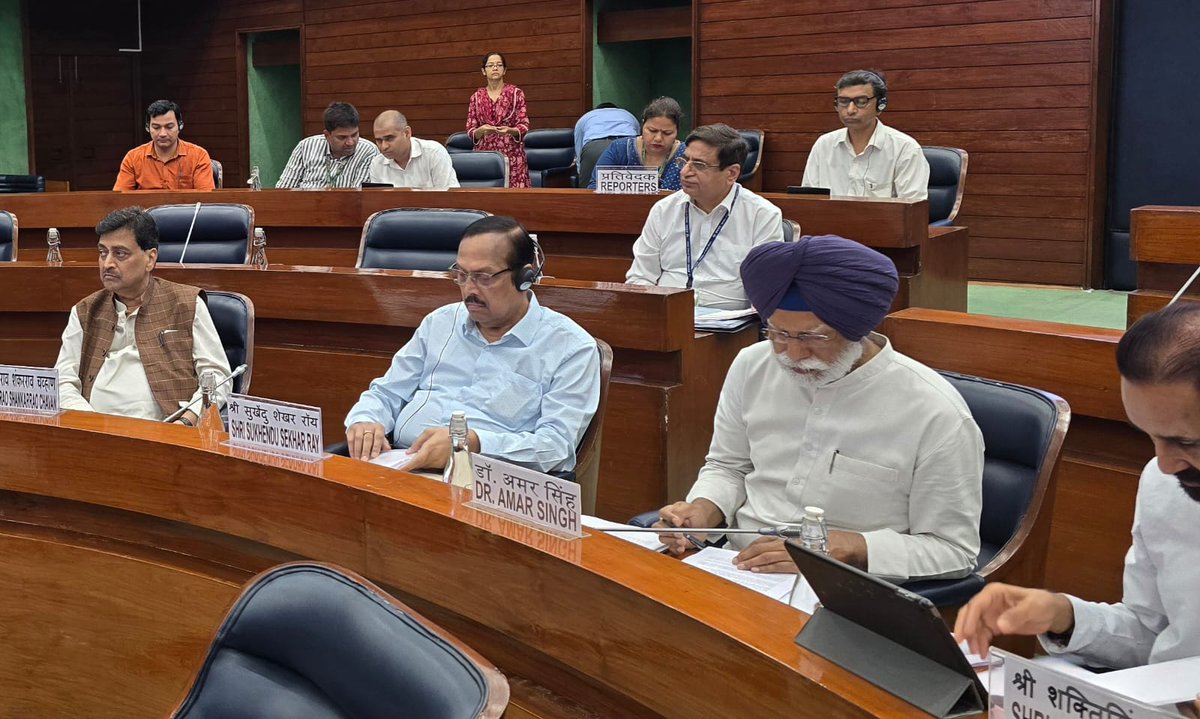 AprajitaSarangi's tweet image. In the PUBLIC ACCOUNTS COMMITTEE Meeting in the Parliament today.
We discussed many issues pertaining to the Indian Aviation Sector.
Was glad to learn that India is Third (3rd) Largest Player in the Global Aviation Market.
Useful it was !
@kcvenugopalmp
@ombirlakota
@PMOIndia