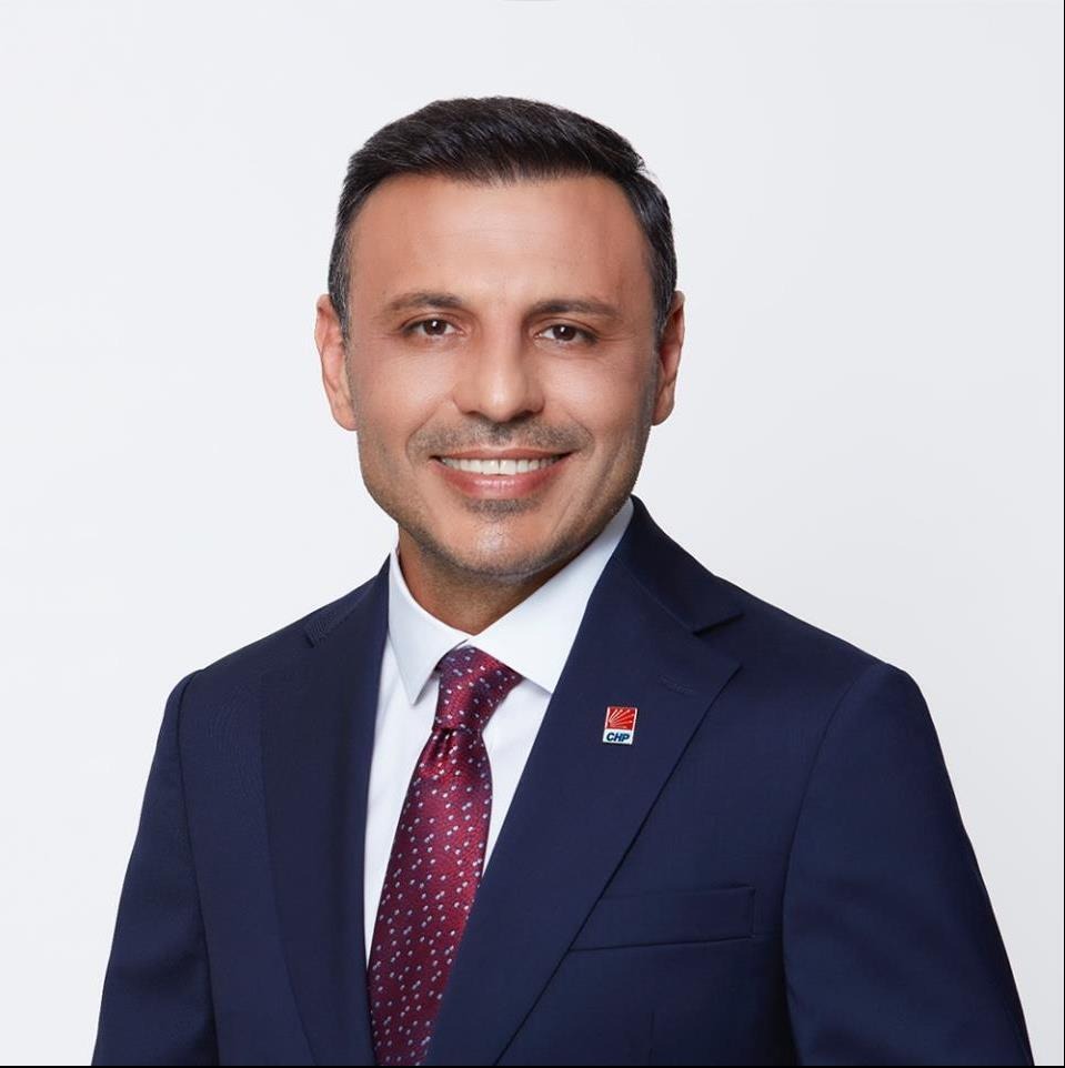CHP İstanbul İl Başkanı Özgür Çelik hakkında gözaltı kararı verildi.

Artık hiçbir şey eskisi gibi olmayacak