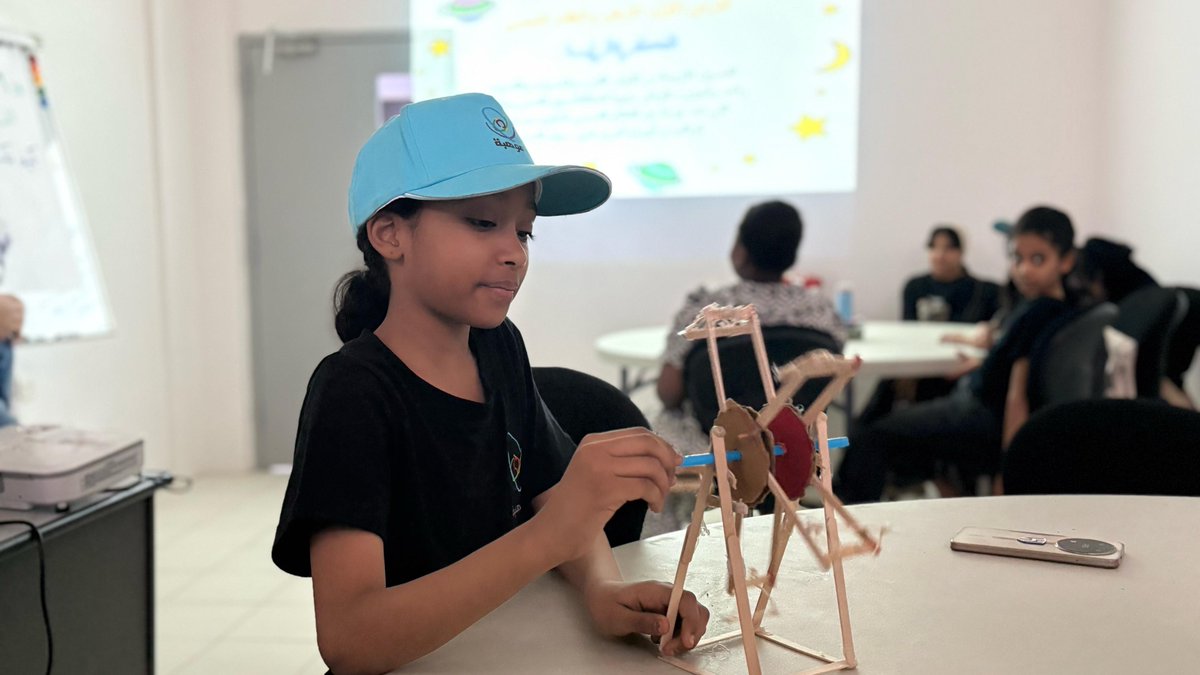 برامج طلابية |
فعاليات ومناشط إثرائية ضمن #برنامج_موهبة_الإثرائي_الأكاديمي2025، يشارك فيها طلاب وطالبات #تعليم_نجران، في بيئة تعليمية محفزة تعزز المهارات، وتطوّر القدرات، وتفتح الآفاق العلمية.