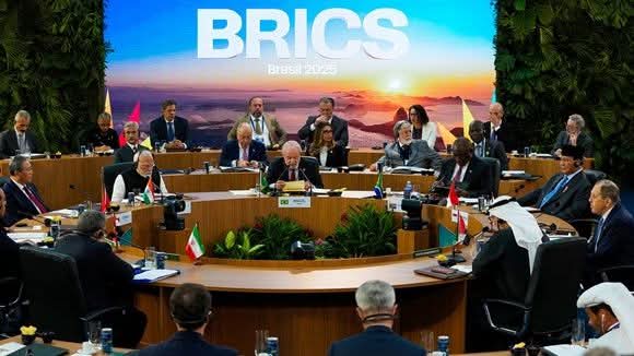 Dr. Roberto Morales Ojeda (@drrobertomojeda) on Twitter photo Culminó la exitosa Cumbre de los #BRICS en Brasil, con el fortalecimiento del Sur Global y un respaldo generalizado a #Cuba. Muy firmes los discursos de <a href="/DiazCanelB/">Miguel Díaz-Canel Bermúdez</a> y útiles los intercambios que sostuvo. #TumbaElBloqueo Culminó la exitosa Cumbre de los #BRICS en Brasil, con el fortalecimiento del Sur Global y un respaldo generalizado a #Cuba. Muy firmes los discursos de <a href="/DiazCanelB/">Miguel Díaz-Canel Bermúdez</a> y útiles los intercambios que sostuvo. #TumbaElBloqueo