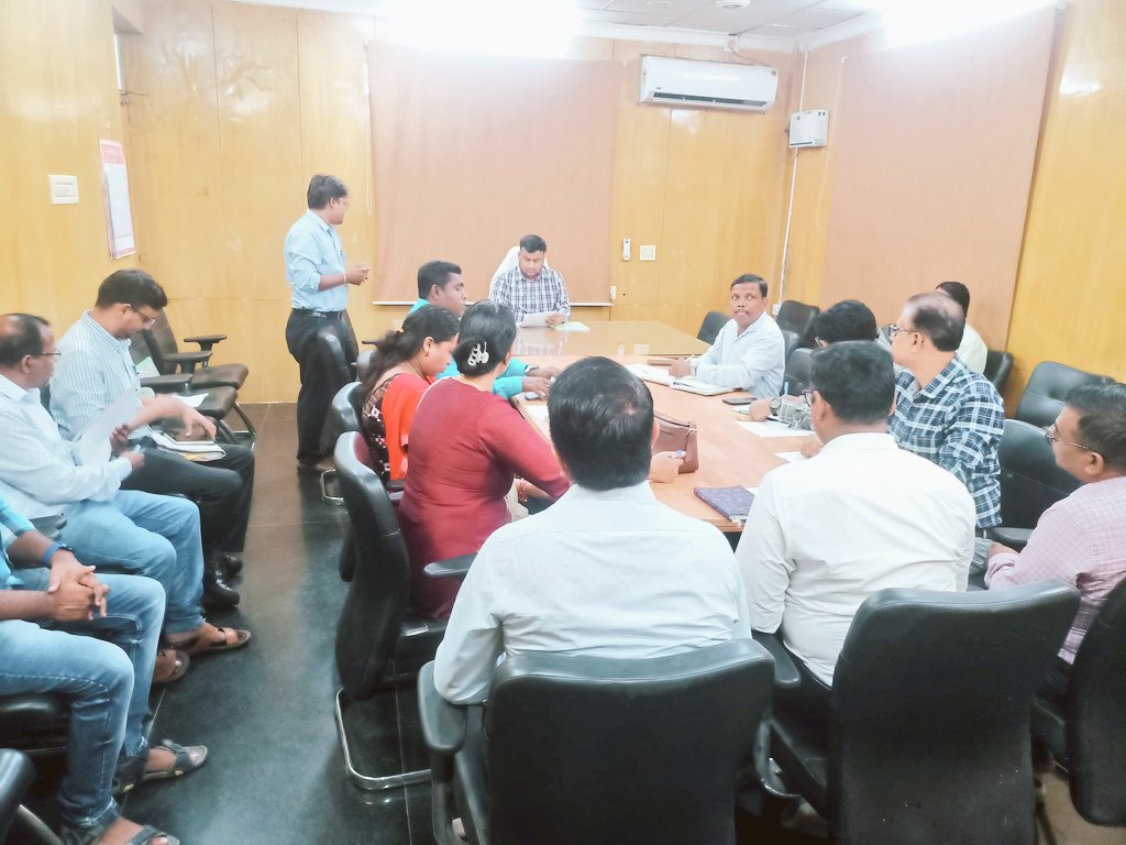dsdeonayagarh's tweet photo. District Skill Development Mission meeting under the chairmanship of @AdmnNayagarh has completed today with the approval of Several NUA Odisha training program for the district. 
#nayagarh #skilling #training #odisha #osda https://t.co/DX46hoiyjd