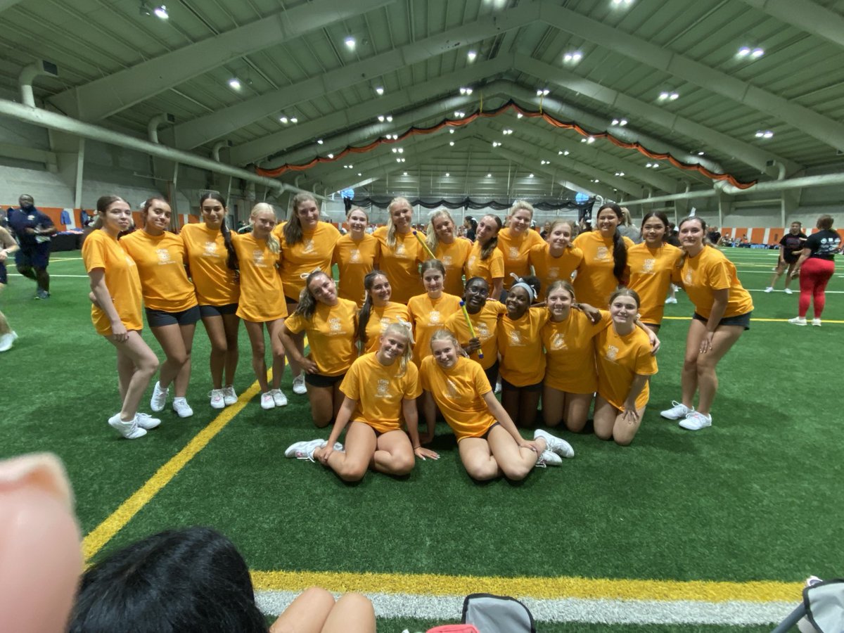 Lake Catholic Cheer tweet media