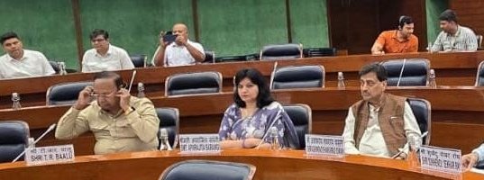 AprajitaSarangi's tweet image. In the PUBLIC ACCOUNTS COMMITTEE Meeting in the Parliament today.
We discussed many issues pertaining to the Indian Aviation Sector.
Was glad to learn that India is Third (3rd) Largest Player in the Global Aviation Market.
Useful it was !
@kcvenugopalmp
@ombirlakota
@PMOIndia