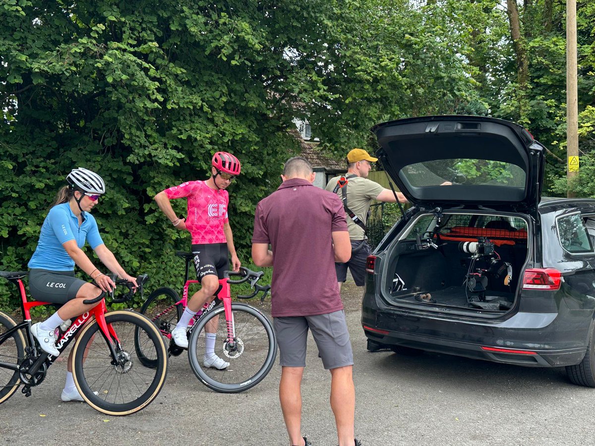 Sunset+Vine tweet media