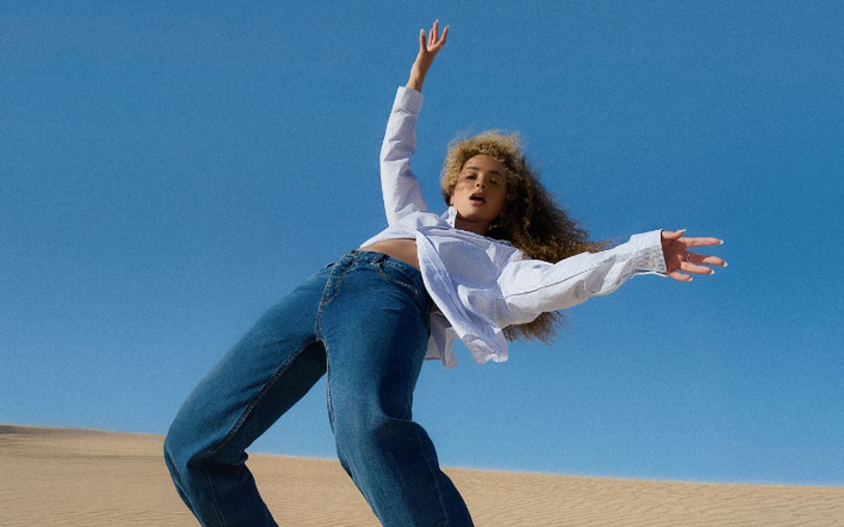 Ella Eyre details forthcoming second album, everything, in time, which features Jay Prince and Tiggs Da Author buff.ly/6FROUwI