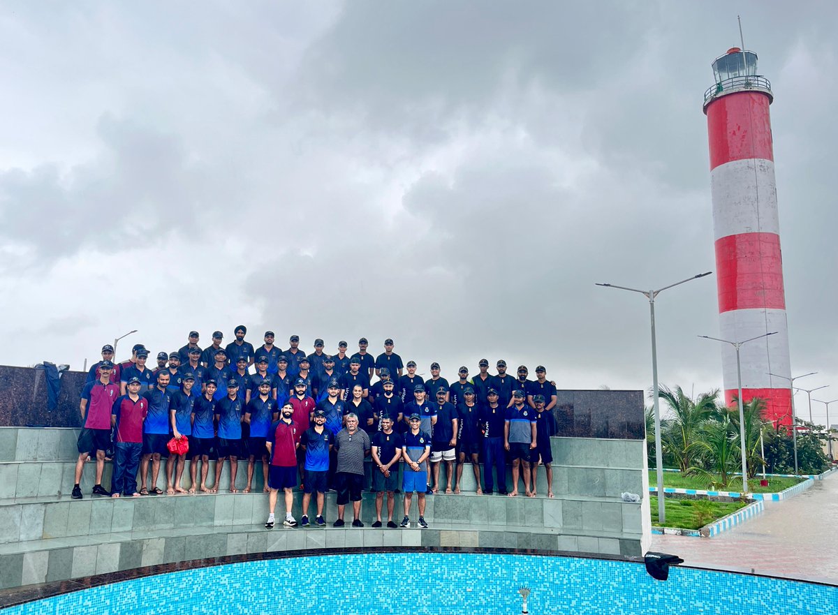 Towards enhancing security cooperation, Officers &amp; Sailors from afloat units of @HQ_GDD visited Kachchigadh Lighthouse for gaining insights into #MaritimeSafety &amp; operational aspects of lighthouse operations. #IndianNavy #MissionReady