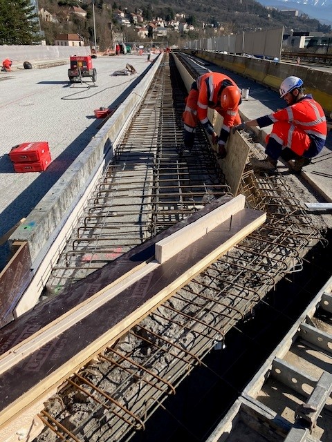 Work in progress – Pont de Pique-Pierre à Saint-Martin-Le-Vinoux (38)
MOA : Direction Interdépartementale des Routes Centre-Est (DIRCE)
Mission Ingérop: assistance à maîtrise d'œuvre

#infrastructure #OuvrageDArt #mobilité #expertise
