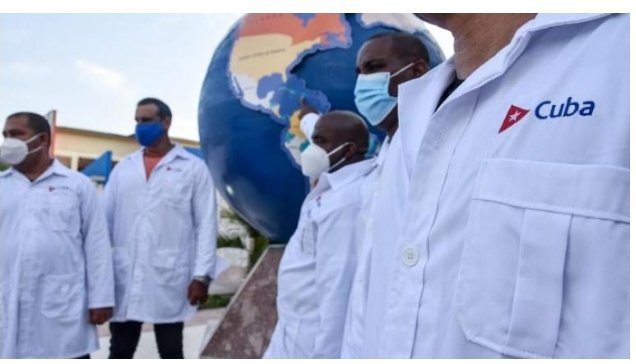 La viceministra de Relaciones Exteriores de #Cuba, Josefina Vidal, condenó el golpe quirúrgico que la administración de Estados Unidos promete seguir asestando al sector de salud y otras esferas .
#CubaPorLaVida 
#TumbaElBloqueo
#UnidosXCuba