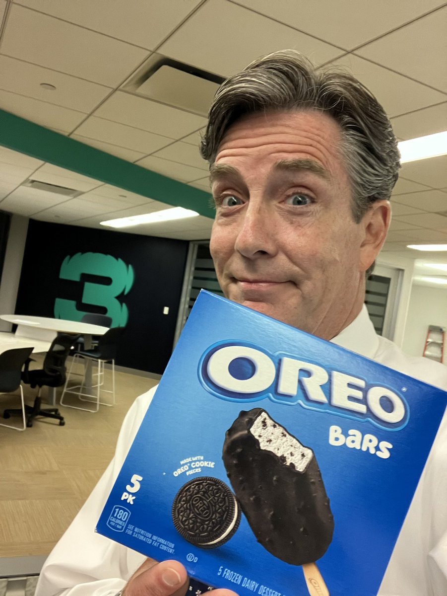 It’s #IceCreamTuesday in the newsroom.  This morning I brought in Oreo bars! #4AMSnack
