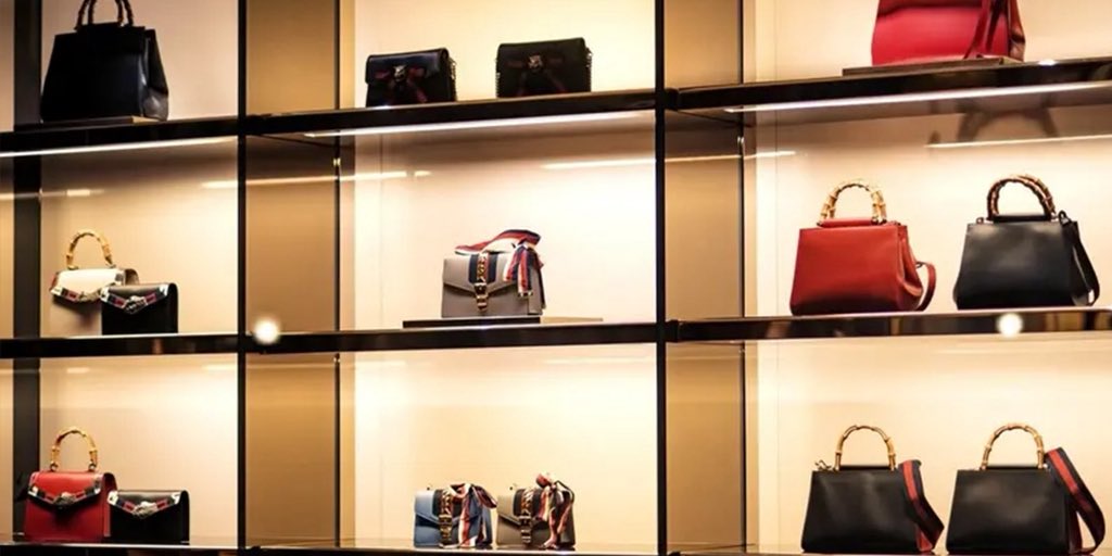 سرقة حقائب فاخرة بمليون يورو بالتزامن مع أسبوع الموضة في باريس - التفاصيل على: musicnation.me/?p=261608

#باريس