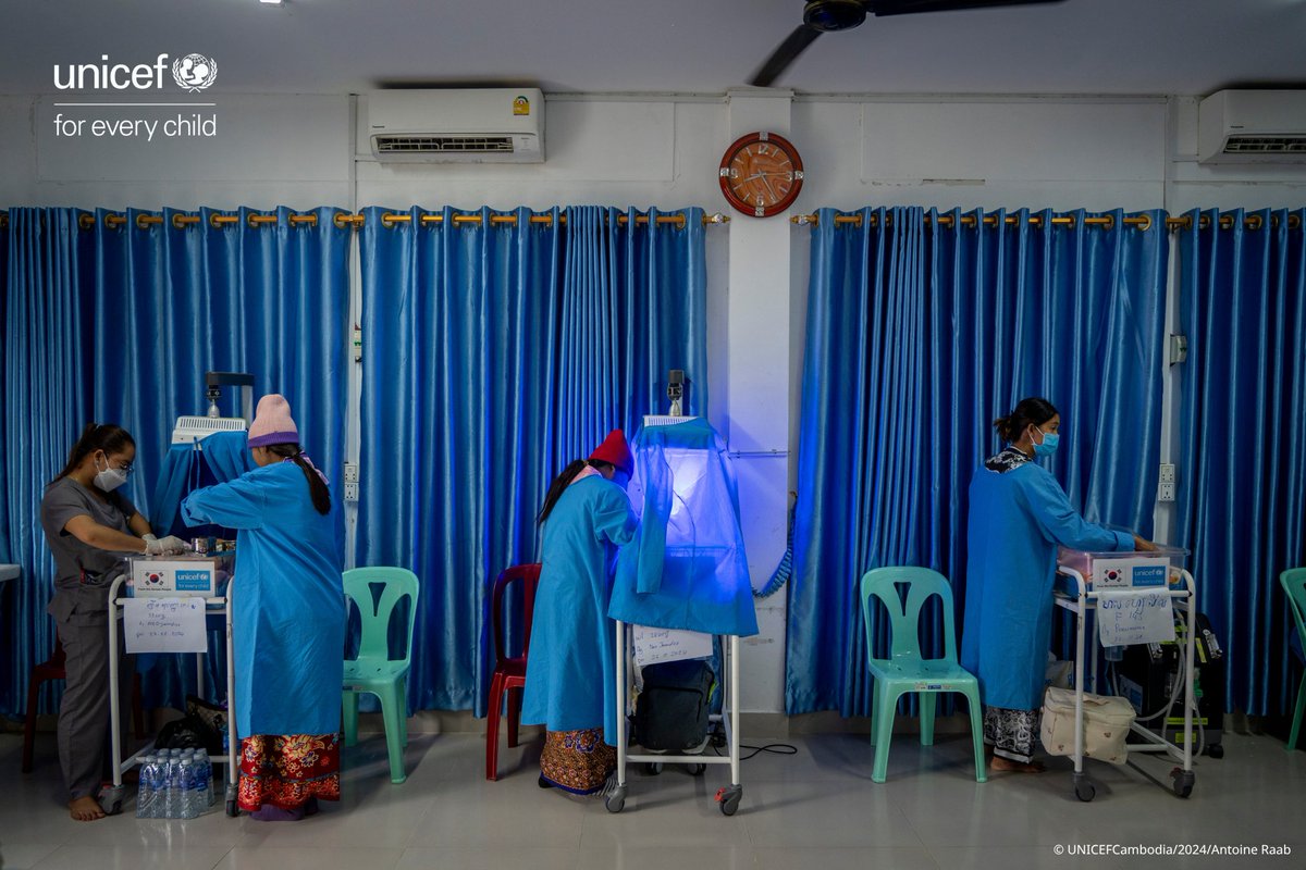 UNICEFCambodia's tweet image. With 🇰🇷 support, UNICEF has equipped 3 remote referral hospitals in Cambodia with advanced neonatal care units.

Preterm babies in these UNICEF-supported hospitals now have access to oxygen therapy and life-saving treatments. 💙

📖 unicef.link/4eMAwBm