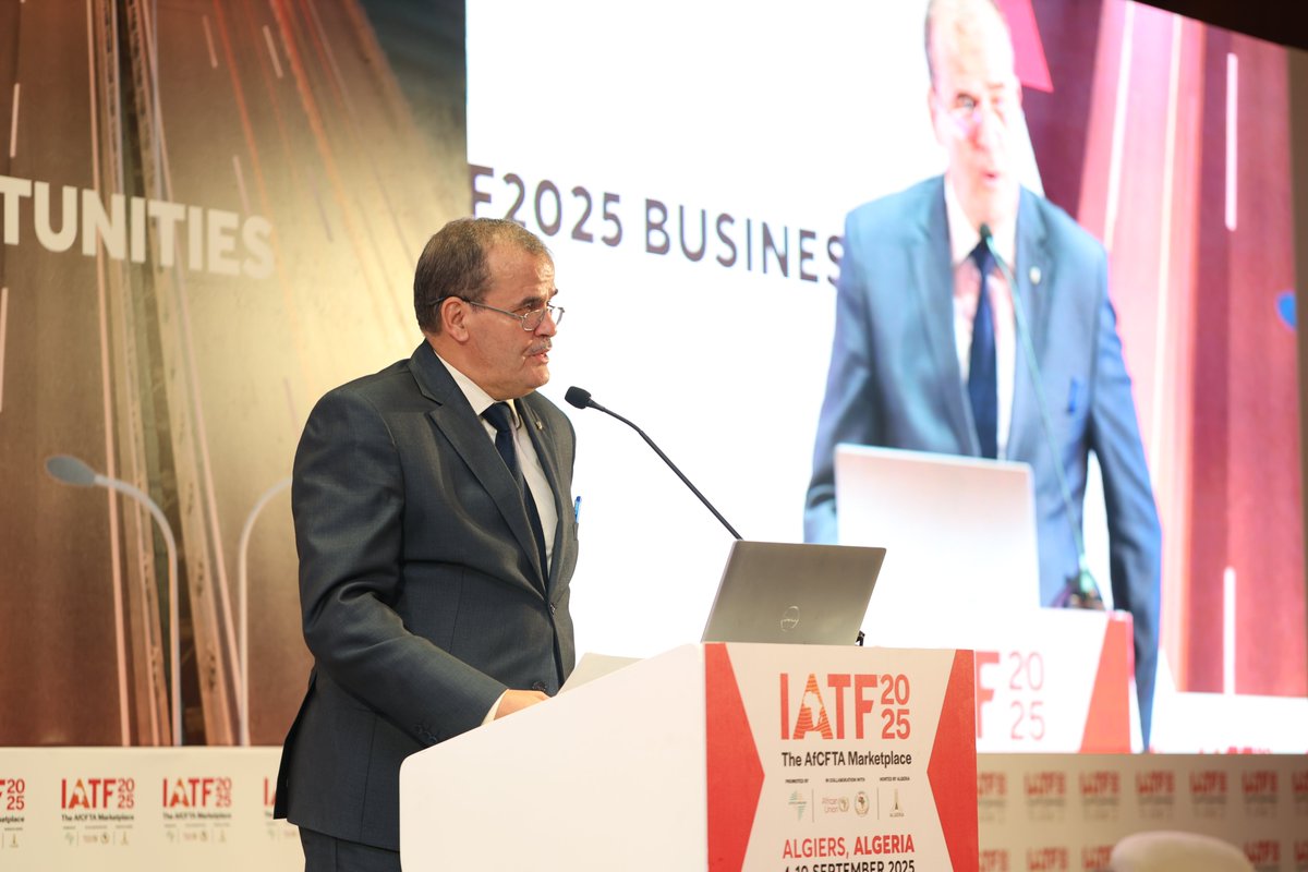 🚀 "الجزائر هي بوابة إفريقيا إلى العالم، وهي بوابة الشركات الجزائرية للوصول إلى أشقائها في القارة الإفريقية."- معالي الأستاذ كمال رزيق، وزير التجارة الخارجية وترقية الصادرات، الجزائر

في كلمته خلال فعالية IATF2025 Roadshow في الجزائر العاصمة، جدّد الأستاذ كمال رزيق تأكيد التزام