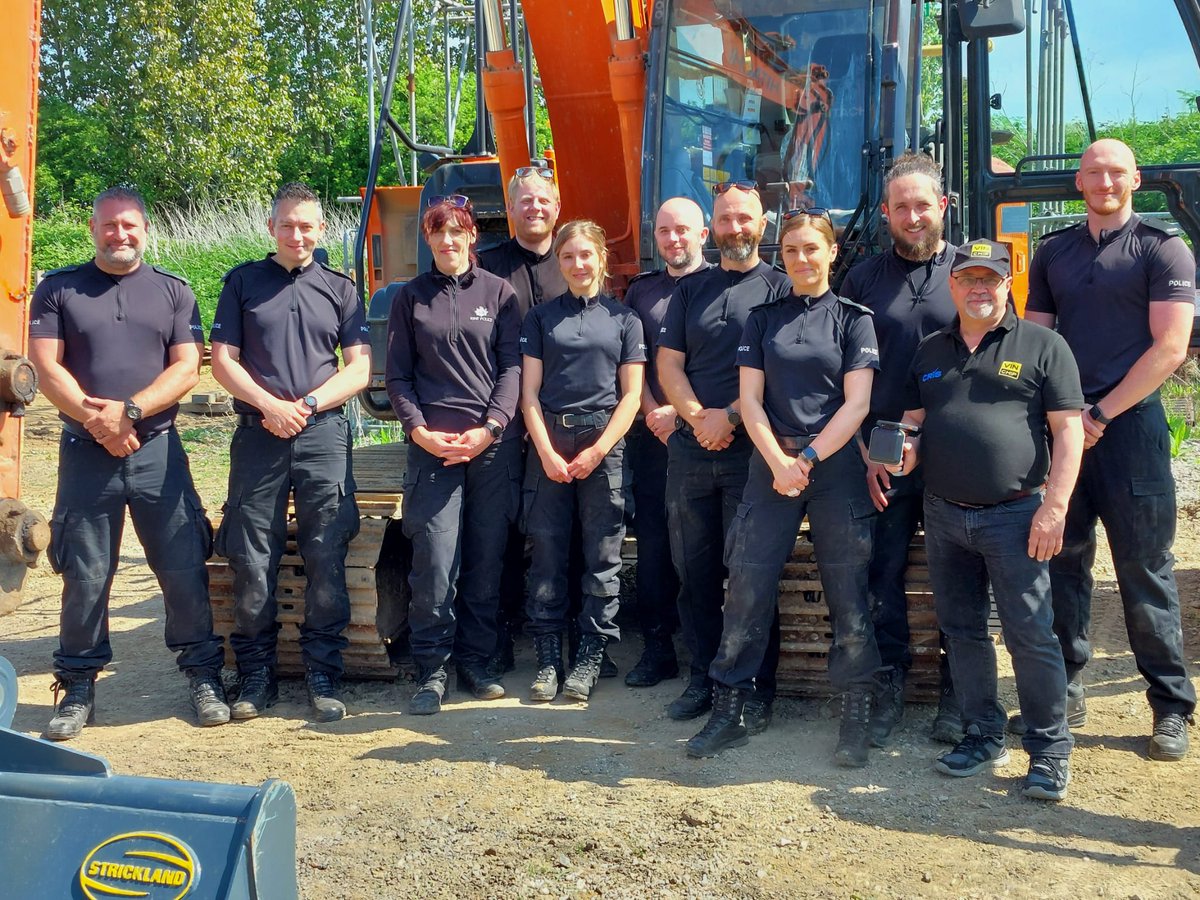 VIN CHIP (@vinchipdpi) on Twitter photo ๐ Ten <a href="/TheUK_RBX/">KentPolice_ROBLOX</a> officers just completed our IMI-accredited machinery theft training with expert Nick Mayell. Now better equipped to spot fake VINs & recover stolen kit.
๐ Full story: bit.ly/4eD2Ypd
#MachineryTheft #RuralCrime #IMI #FarmSecurity ๐ Ten <a href="/TheUK_RBX/">KentPolice_ROBLOX</a> officers just completed our IMI-accredited machinery theft training with expert Nick Mayell. Now better equipped to spot fake VINs & recover stolen kit.
๐ Full story: bit.ly/4eD2Ypd
#MachineryTheft #RuralCrime #IMI #FarmSecurity