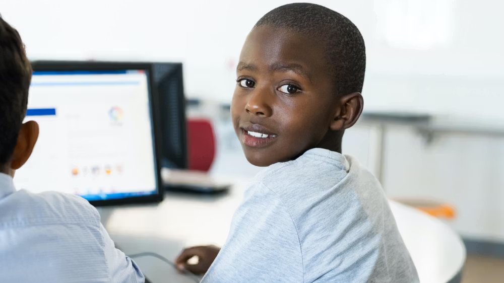 Creating an Inclusive Curriculum: 
Find out how to carry out an Anti-Racism temperature check for your school:
leedsforlearning.co.uk/Article/175229
#CCQM #antiracism
