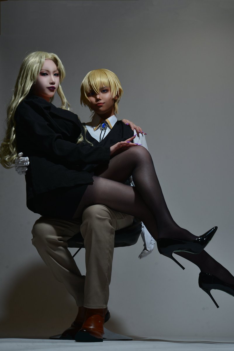 ⚠Cosplay
𝐃𝐂 /    𝐕𝐞𝐫𝐦𝐨𝐮𝐭𝐡
                              𝐁𝐨𝐮𝐫𝐛𝐨𝐧

🥃Bourbon : みりんさん(<a href="/mirin_38/">みりん</a>)
🍸Vermouth : 春風うらら

📸:<a href="/Akichin7/">Aki@</a> さん

📍Studio Lihi様(<a href="/studio_Lihi/">Studio Lihi</a>)