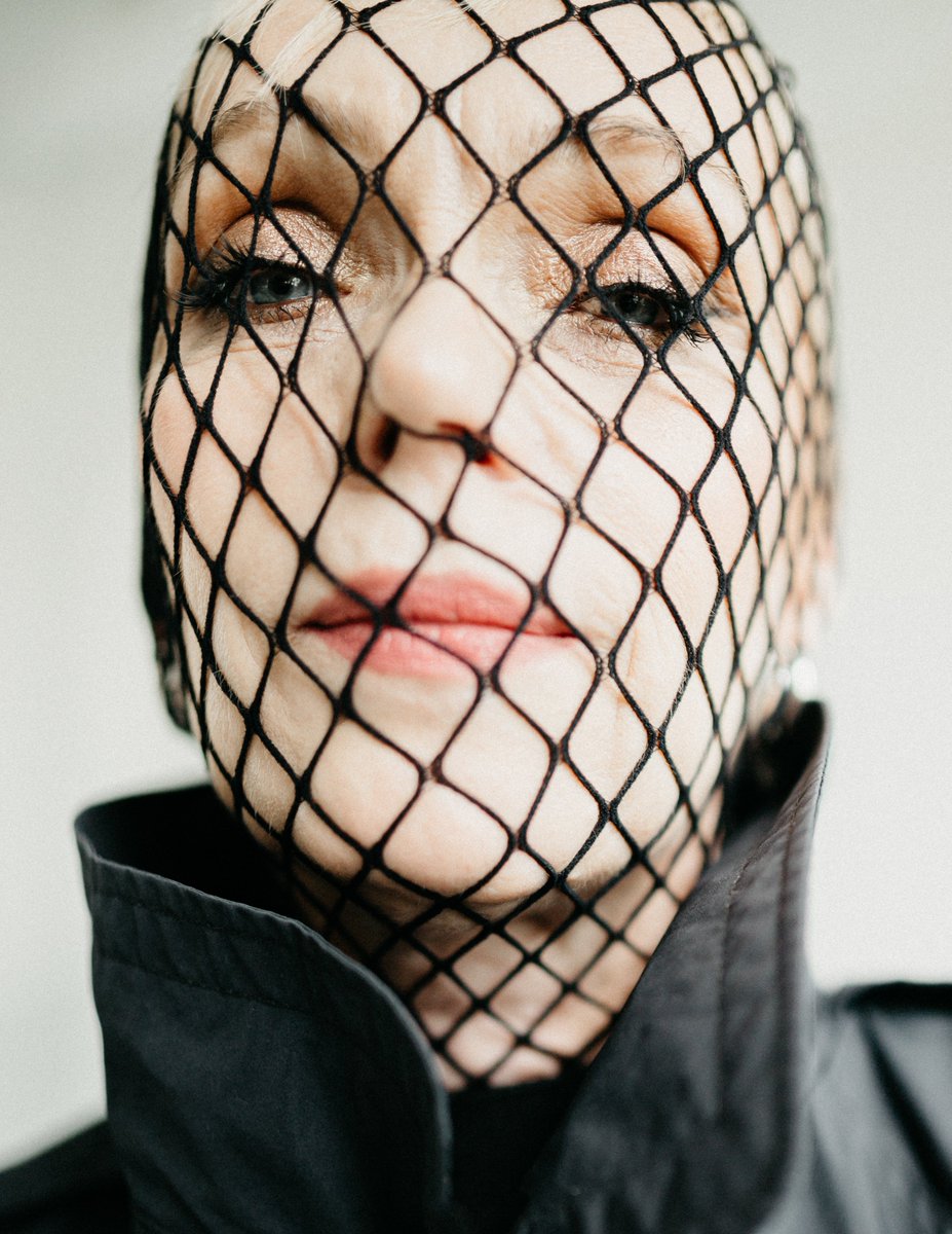 GM, dears! 
My new series "Cognitive distortions"

Photos metaphorically explores the idea that our perception of reality is inevitably refracted through the prism of our thoughts, fears, and illusions. Is it possible to break free from our own mental traps?