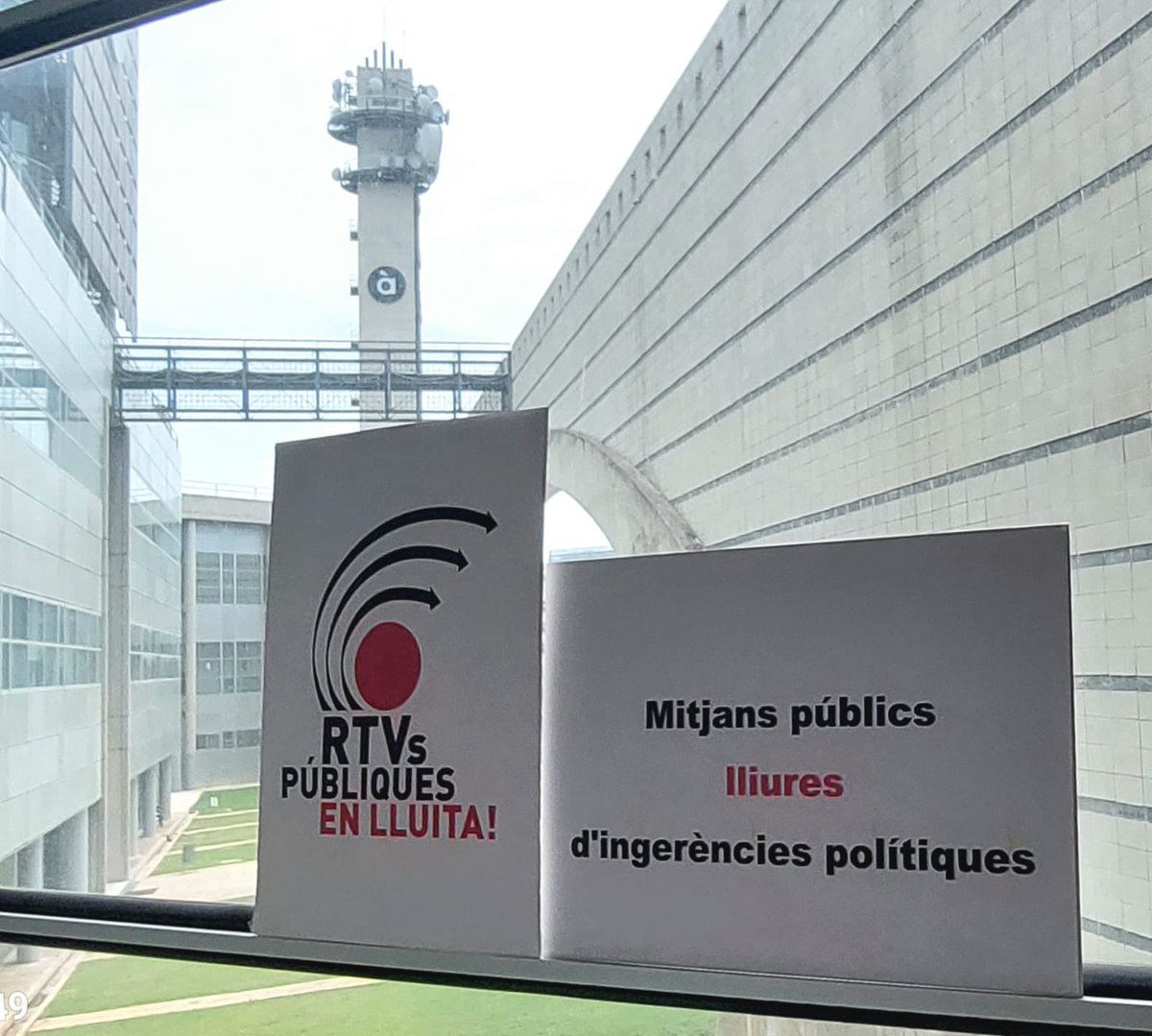 #RTVsPubliquesEnLluita
#RTVsPúblicasEnLucha