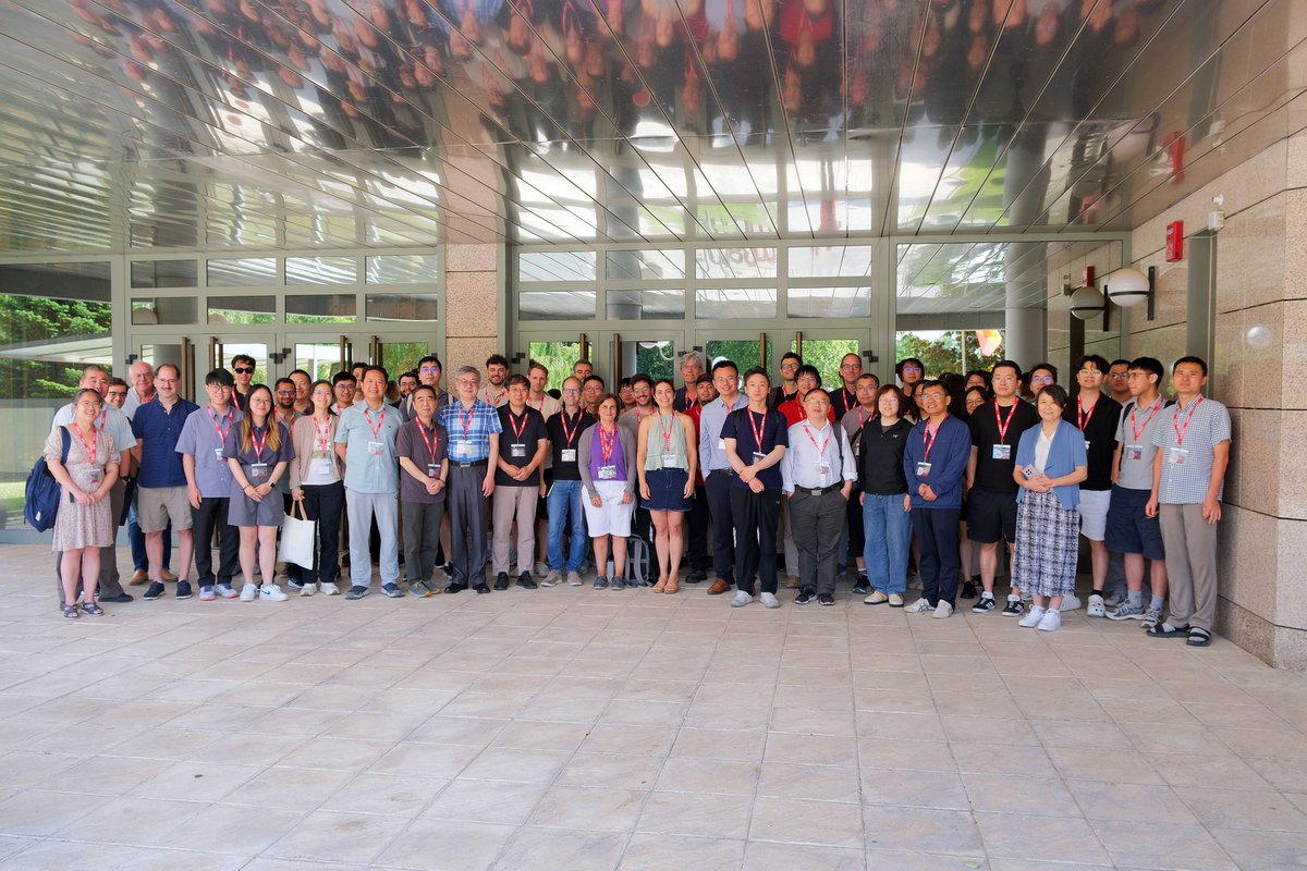 Family photo of #QuISTIX! 
thank you all for coming!