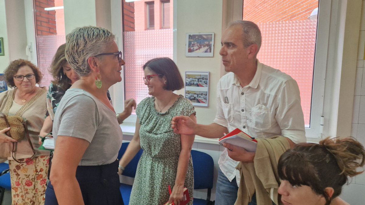 🗣️La consejera de Salud, Concepción Saavedra y el viceconsejero de Política Sanitaria, Pablo García, han anunciado hoy la redacción inminente del nuevo proyecto para ampliar el Hospital de Universitario de Cabueñes, que será más ambicioso, moderno y funcional.

🏥La incorporación