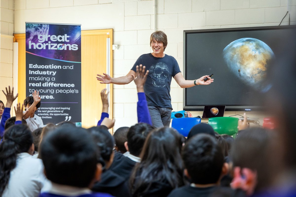Great Science Share for Schools (@greatscishare) on Twitter photo Back from our ‘tour of the galaxy’ with <a href="/ProfBrianCox/">Brian Cox</a> last week! Discover more about the inspiring #GreatHorizonsPrimary visits, raising STEM career aspirations in #Oldham: manchester.ac.uk/about/news/the…
<a href="/OfficialUoM/">The University of Manchester</a> <a href="/OldhamCouncil/">Oldham Council</a> <a href="/OfficialOAFC/">(P) Oldham Athletic</a> <a href="/CranmerTrust/">Cranmer Education</a> <a href="/Pinnacle/">Pinnacle</a> <a href="/oldhament_trust/">Oldham Enterprise Trust</a> Back from our ‘tour of the galaxy’ with <a href="/ProfBrianCox/">Brian Cox</a> last week! Discover more about the inspiring #GreatHorizonsPrimary visits, raising STEM career aspirations in #Oldham: manchester.ac.uk/about/news/the…
<a href="/OfficialUoM/">The University of Manchester</a> <a href="/OldhamCouncil/">Oldham Council</a> <a href="/OfficialOAFC/">(P) Oldham Athletic</a> <a href="/CranmerTrust/">Cranmer Education</a> <a href="/Pinnacle/">Pinnacle</a> <a href="/oldhament_trust/">Oldham Enterprise Trust</a>