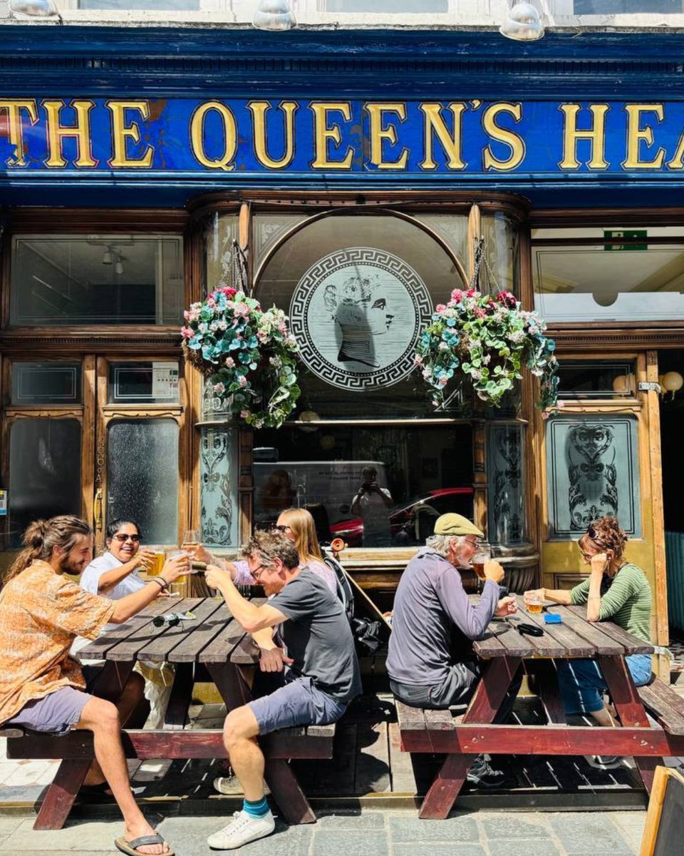 GOOD NEWS: more sunshine headed our way this week ☀️ 

Stop by this week and grab a spot on one of our outside tables to enjoy the stunning July weather with a proper pint in hand.

Our amazing locals know what's up!🍻