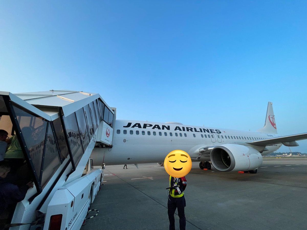 CircleTrip's tweet image. ハワイより暑い大阪へ🥵
ミャクミャクが荷物をトーイングして来てくれました🥰

JAL3009便 東京(成田)→大阪(伊丹)
✈️B737-800 #Flightlog