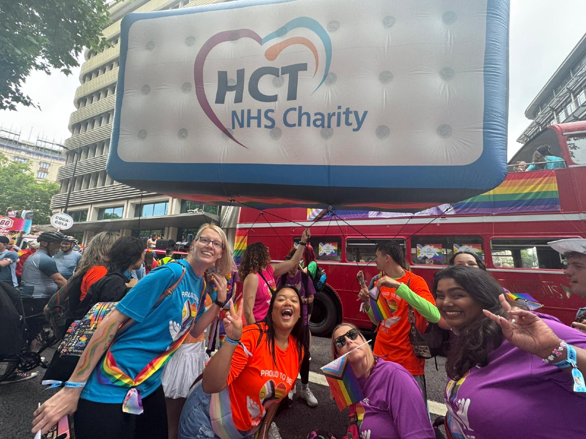 HCTNHS's tweet image. Rainbows, sparkles &amp;amp; solidarity! 🌈

Over 30 HCT staff joined the London Pride Parade to celebrate and support LGBTQ+ communities – complete with a 4m inflatable walking float!

Thanks to all staff who made it such a joyous day.

#Pride #HCTPride #NHSAtPride