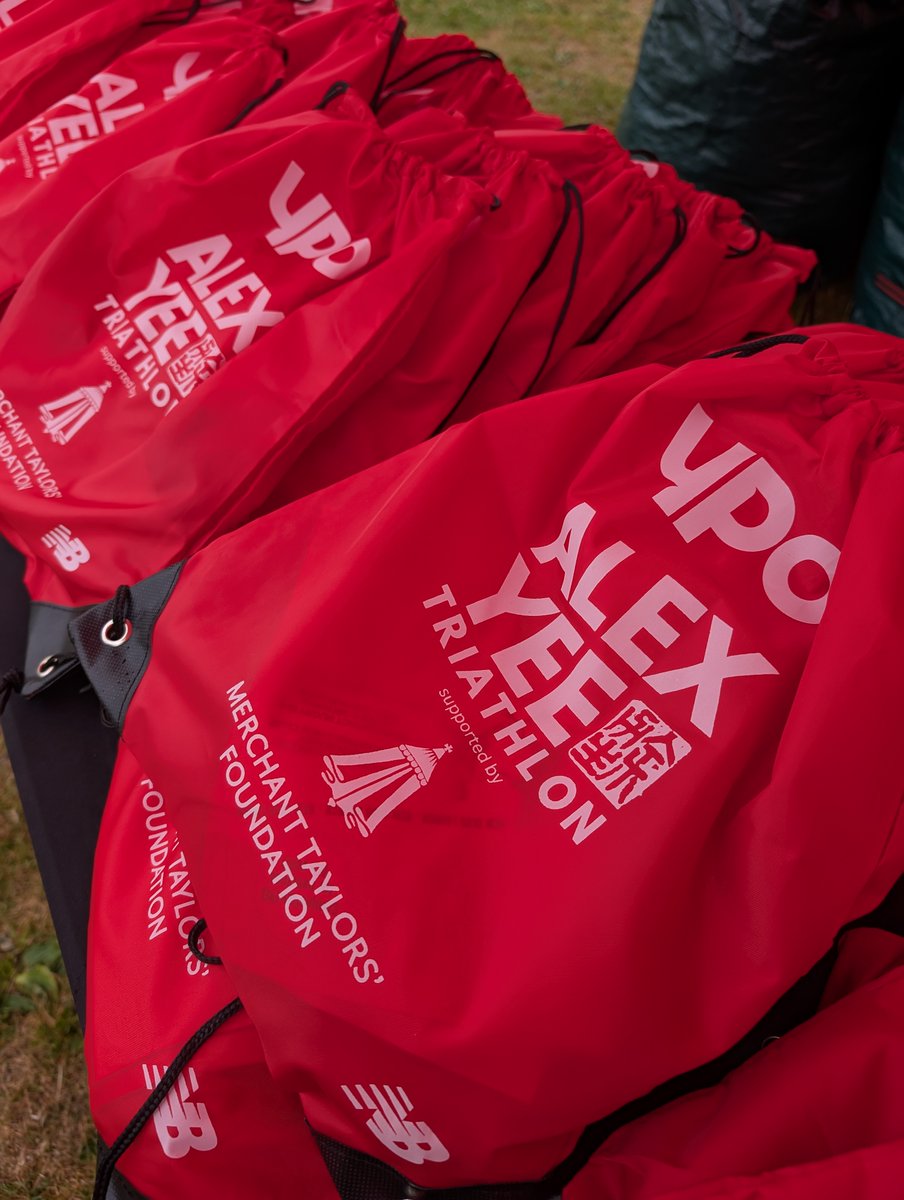 757 Lewisham primary pupils smashed the Alex Yee Triathlon at St Dunstan’s College last week. 

Backed by the Merchant Taylors' Foundation, the event gave KS2 kids a chance to swim, cycle, and run like local hero Alex Yee – who was there cheering them on!