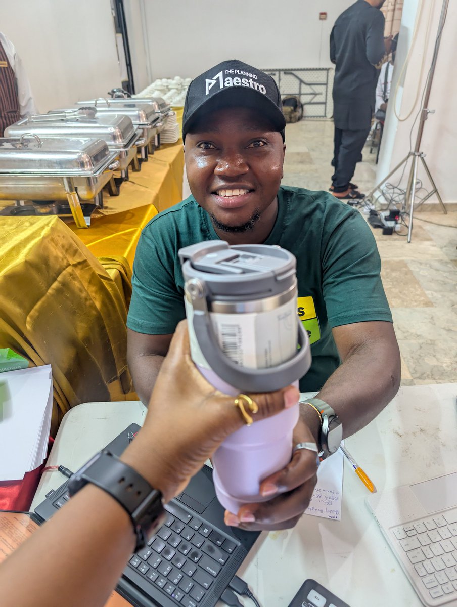 Day 8 of #SipSmartChallenge25
Water is the healthiest drink you can gift someone. Give healthy drinks, share healthy choices
#SSBTaxSaves