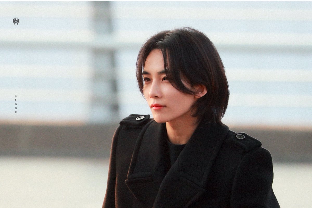 haniiistone's tweet photo. 230206 ICN

얼굴예술…
 #정한 #ジョンハン #JEONGHAN #세븐틴 https://t.co/YDQJlByMyP
